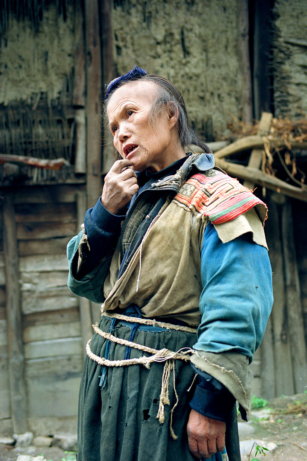 Xunmu Wu, Elderly Miao Woman