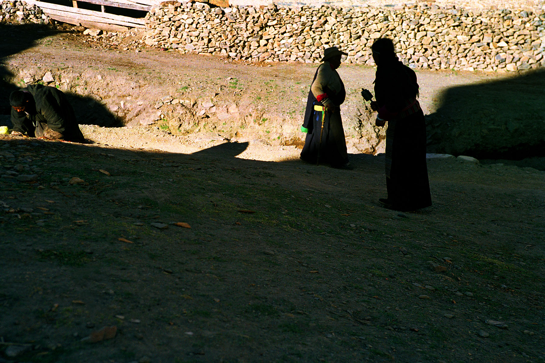 Xunmu Wu, On the Road